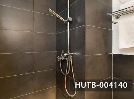 アパート Ghat Montroig