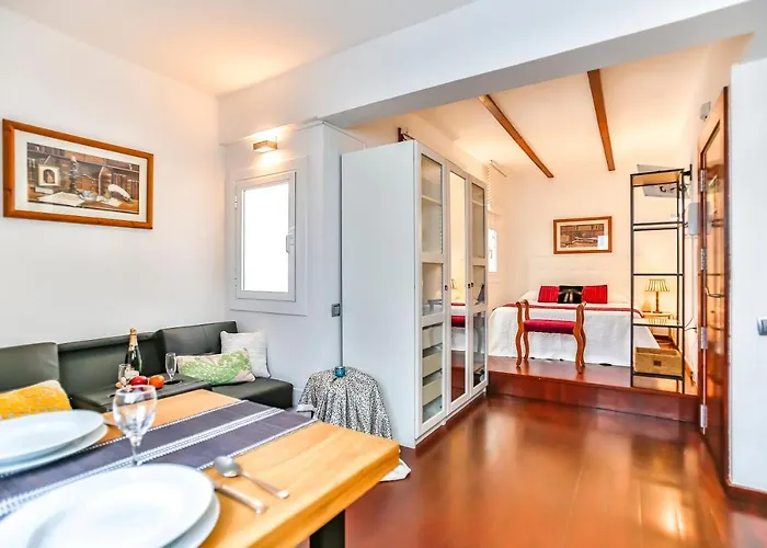 Apartman Ghat Montroig *