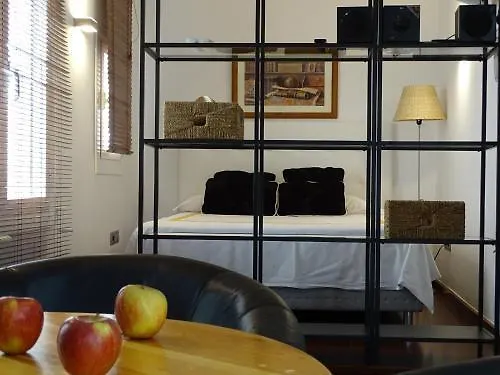 Ghat Montroig Apartman Sitges