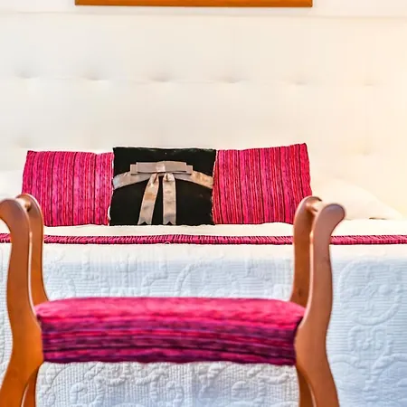 Ghat Montroig Apartment *