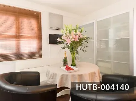 Ghat Montroig Apartment Sitges